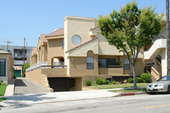 205 W Maple St in Glendale, CA - Building Photo - Building Photo