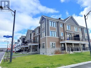 63 Stitch Mews in Ottawa, ON - Building Photo - Building Photo