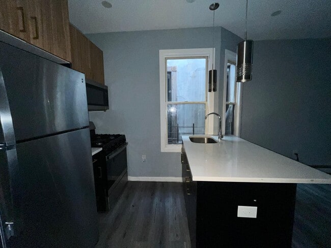 485 Mercer St, Unit 3R in Jersey City, NJ - Building Photo - Building Photo