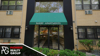 454 W Barry Ave, Unit #445-504 in Chicago, IL - Building Photo - Building Photo