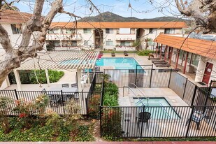 8641 Lake Murray Blvd in San Diego, CA - Building Photo