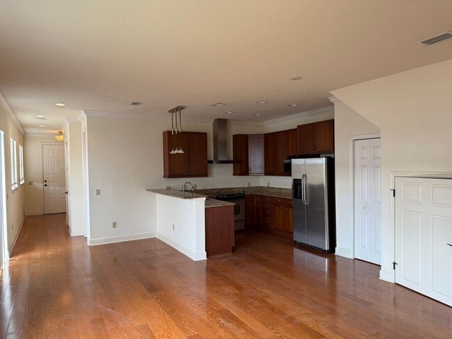 property at 107 S Packwood Ave