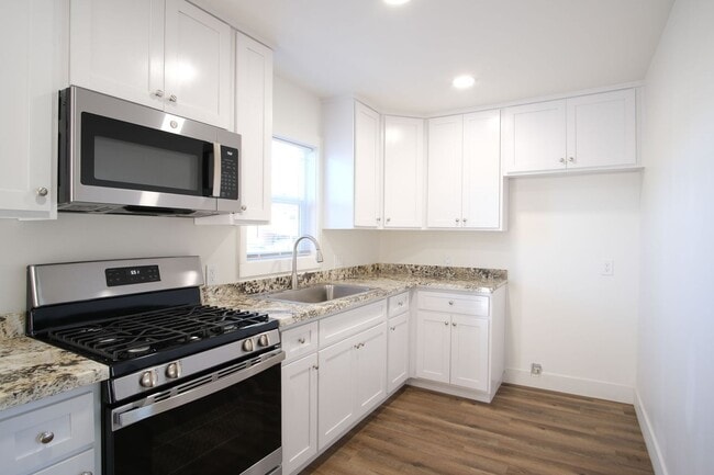 property at 9572 Phelan Cir