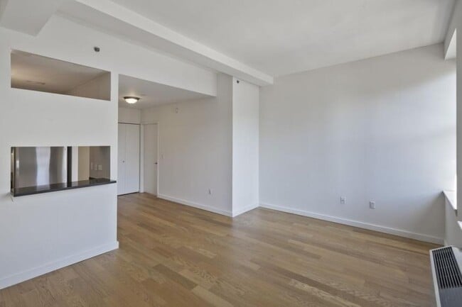 property at 17 Battery Pl
