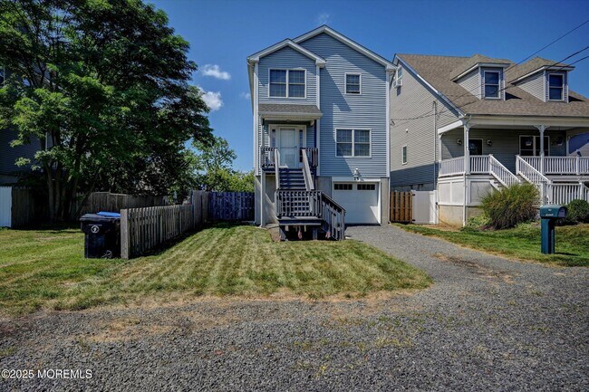 15 Griggs Ave in Port Monmouth, NJ - Building Photo - Building Photo