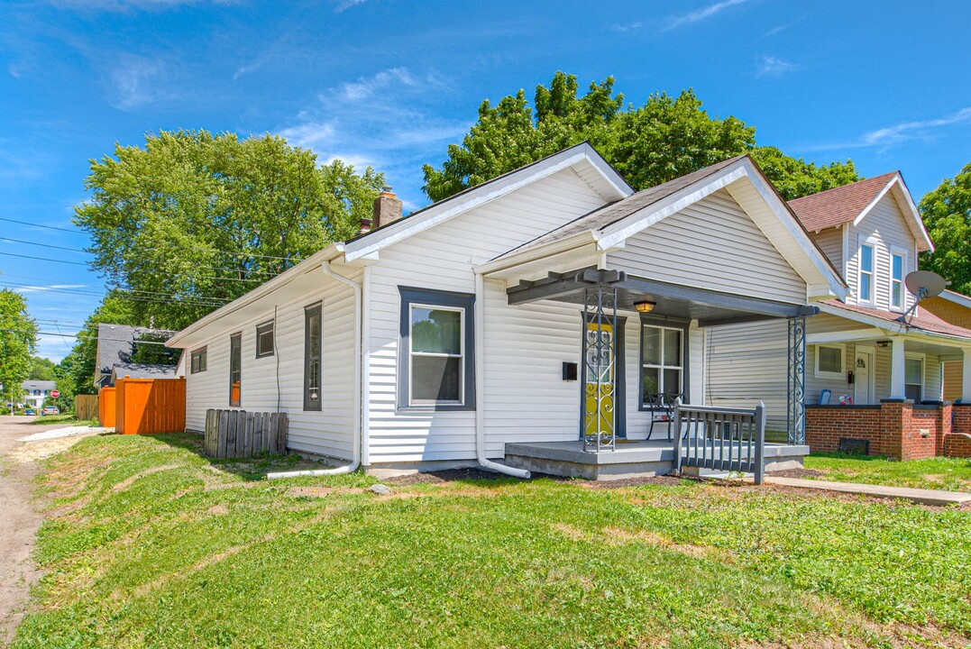 4065 Boulevard Pl in Indianapolis, IN - Building Photo