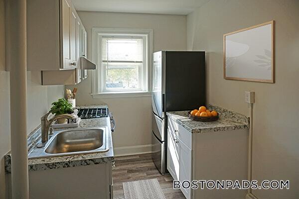 95 Adams St in Waltham, MA - Building Photo - Building Photo