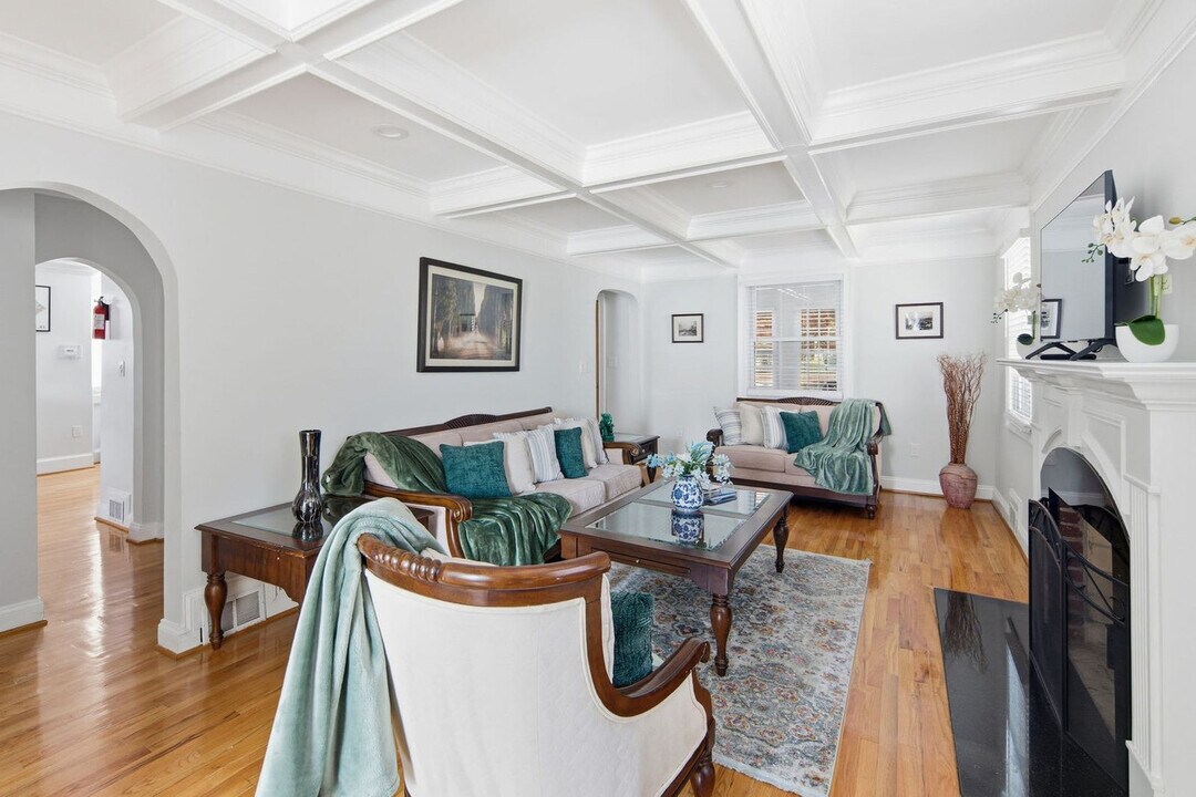 1304 Van Buren St NW in Washington, DC - Building Photo