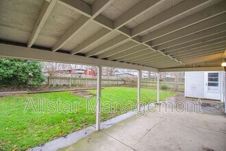 6393 Springwood Rd in Parma Heights, OH - Building Photo - Building Photo