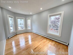 295 Windsor St, Unit #1 in Cambridge, MA - Building Photo - Building Photo