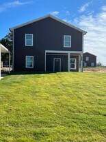 1083 Deer Ln in Azle, TX - Building Photo