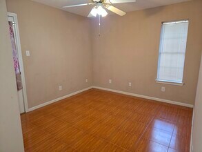 414 Texas St in Tomball, TX - Building Photo - Building Photo