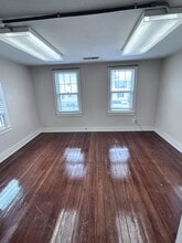 313 S Hickory St in Ottawa, KS - Building Photo - Building Photo