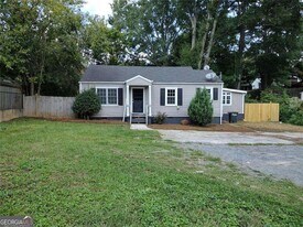 131 Garrison Rd SE in Marietta, GA - Building Photo