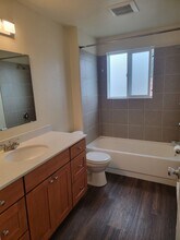 Burien Place Apartment Homes in Burien, WA - Foto de edificio - Interior Photo