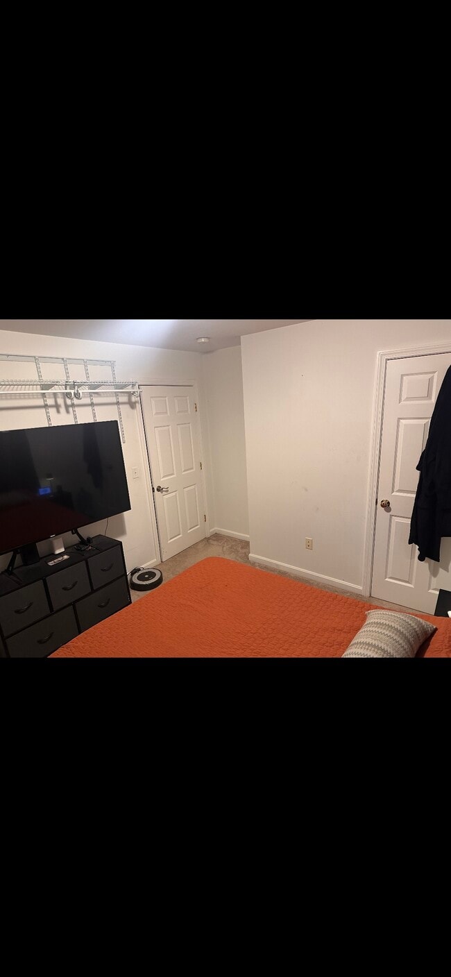 181 McKeagney Rd in Milton, NH - Foto de edificio - Building Photo