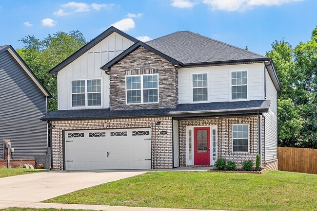 779 Lillian Grace Dr in Clarksville, TN - Building Photo - Building Photo