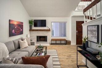 322 E Bluebell Ln in Tempe, AZ - Building Photo - Building Photo