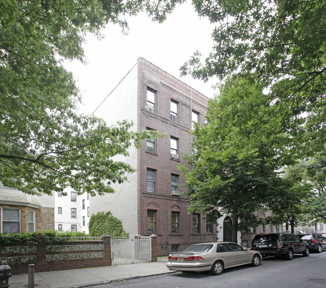 240 Winthrop St in Brooklyn, NY - Building Photo - Building Photo