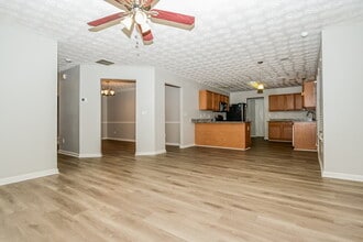 609 Aspen Brook Dr in Mcdonough, GA - Building Photo - Building Photo