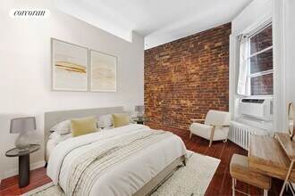 324 E 50th St in New York, NY - Building Photo - Building Photo