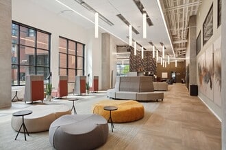 Broadview at Vanderbilt in Nashville, TN - Foto de edificio - Building Photo