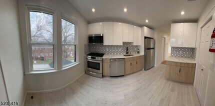 20 Parkview Ave-Unit -3 in Belleville, NJ - Foto de edificio - Building Photo