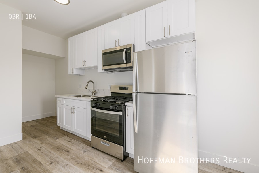 1625 Mariposa Ave, Unit 105 in Los Angeles, CA - Building Photo