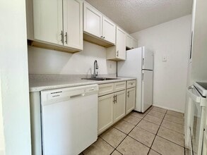 1239 Benoist Farms Rd in Royal Palm Beach, FL - Building Photo - Building Photo