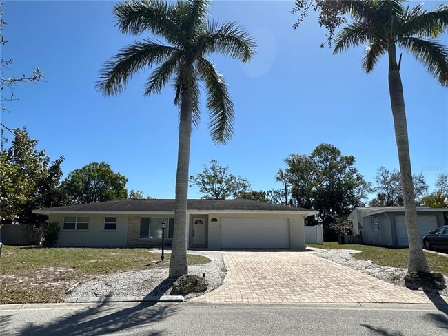 2502 Tulip St in Sarasota, FL - Building Photo - Building Photo