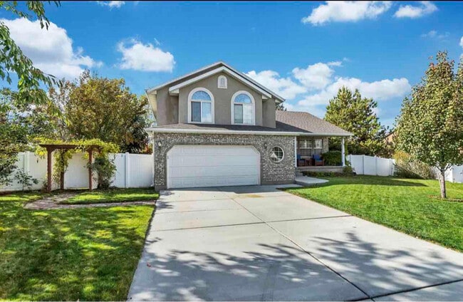 property at 854 S 600 E