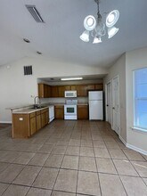 209 Royal Palms Ave in Kingsland, GA - Building Photo - Building Photo