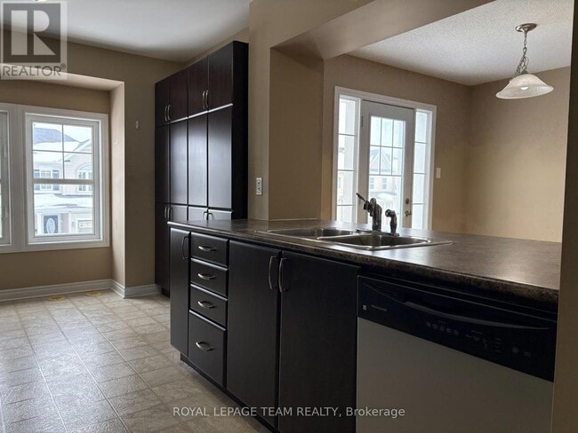 2652 Baynes Sound Way in Ottawa, ON - Building Photo - Building Photo