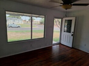 1255 E 21st St in San Angelo, TX - Building Photo - Building Photo