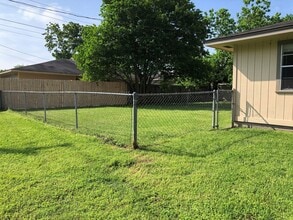 3612 Mahan St in Bryan, TX - Building Photo - Building Photo