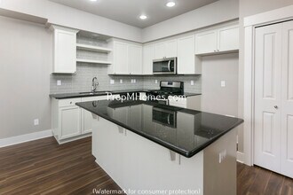 15409 SE Cobalt Loop in Damascus, OR - Building Photo - Building Photo