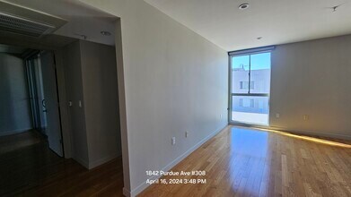 1842 Purdue Ave in Los Angeles, CA - Foto de edificio - Building Photo