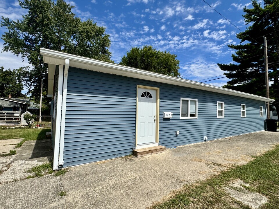 1252 S Waugh St in Kokomo, IN - Building Photo