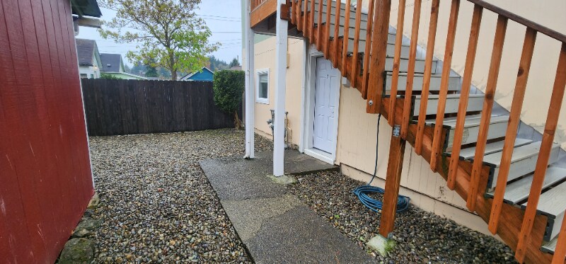 511 Tyler St in Hoquiam, WA - Building Photo