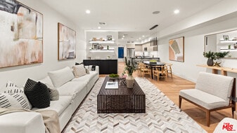 5629 Murray Ln in Los Angeles, CA - Building Photo