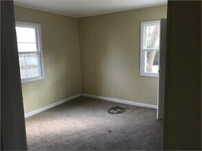 1403 Laurel Dr in Urbana, IL - Building Photo - Building Photo