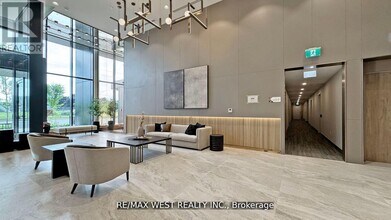 1100 Sheppard Ave W in Toronto, ON - Building Photo - Building Photo