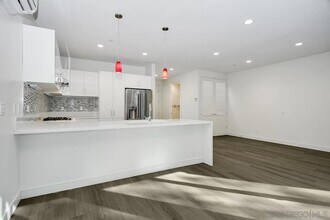 8248 High St in La Mesa, CA - Building Photo - Building Photo