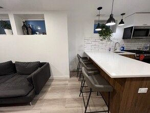 3422 W Schubert Ave, Unit G in Chicago, IL - Building Photo - Building Photo