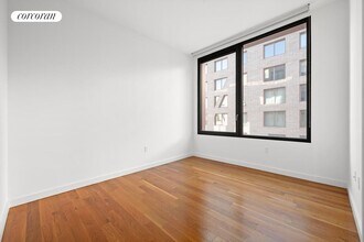 54 Noll St in Brooklyn, NY - Building Photo - Building Photo