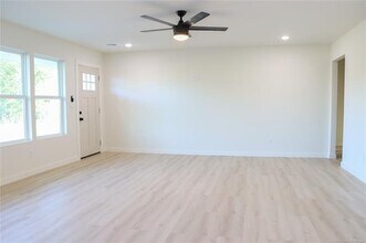 2806 N Lansing Pl in Tulsa, OK - Building Photo - Building Photo