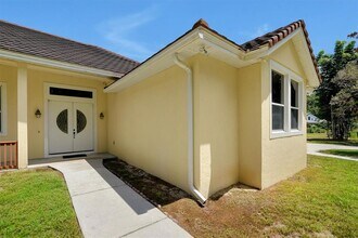 220 E Bahama Rd in Winter Springs, FL - Building Photo - Building Photo