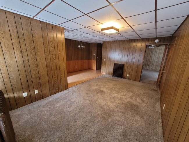 property at 402 N Railroad St