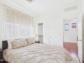 2326 W Sleepy Ranch Rd in Phoenix, AZ - Building Photo