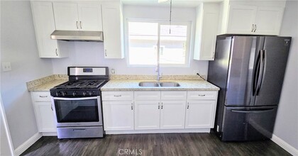 12146 Pine St, Unit D in Norwalk, CA - Building Photo - Building Photo
